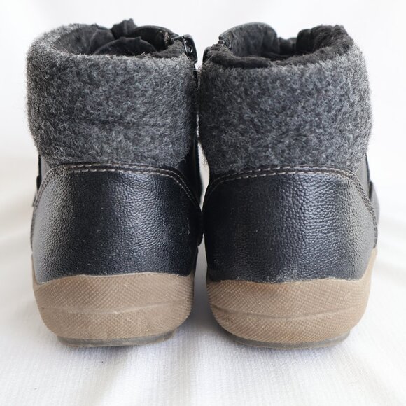 Size 38/7.5 - Medium Width - Taxi Landy Winter Boots - Black - Picture 10 of 13